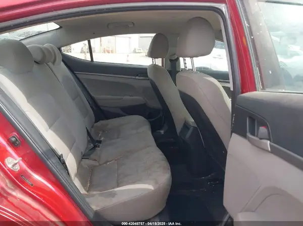 5NPD74LF9HH193512 2017 HYUNDAI ELANTRA - Image 8