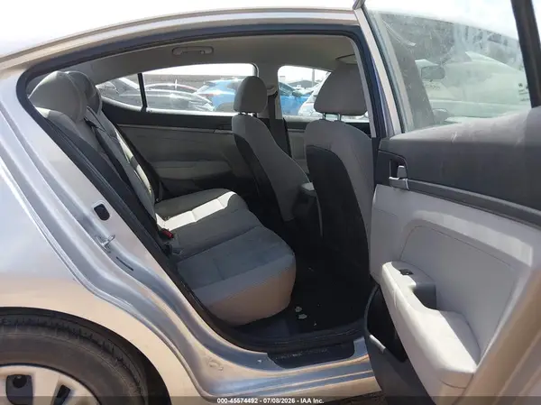 5NPD74LF9HH198712 2017 HYUNDAI ELANTRA - Image 8