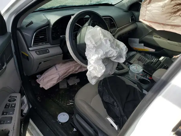 5NPD74LF9HH211037 2017 HYUNDAI ELANTRA - Image 8