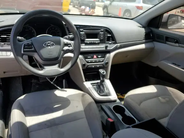 5NPD74LF9HH211071 2017 HYUNDAI ELANTRA - Image 8
