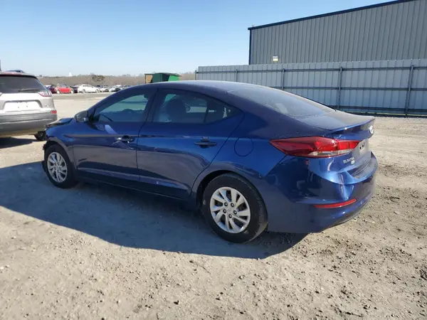 5NPD74LF9JH215062 2018 HYUNDAI ELANTRA - Image 2