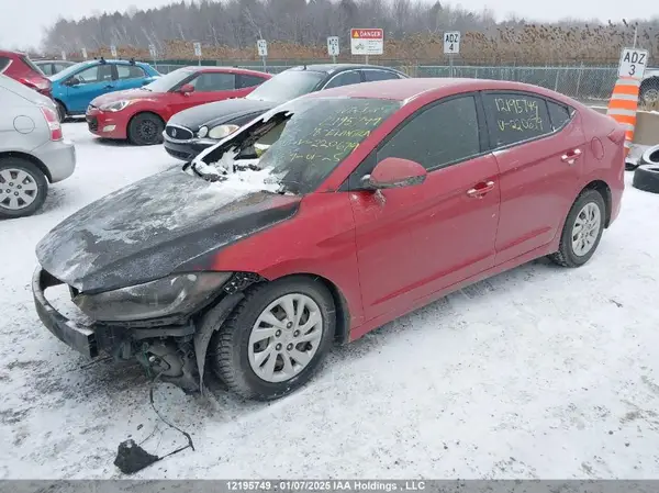 5NPD74LF9JH220679 2018 HYUNDAI ELANTRA - Image 2