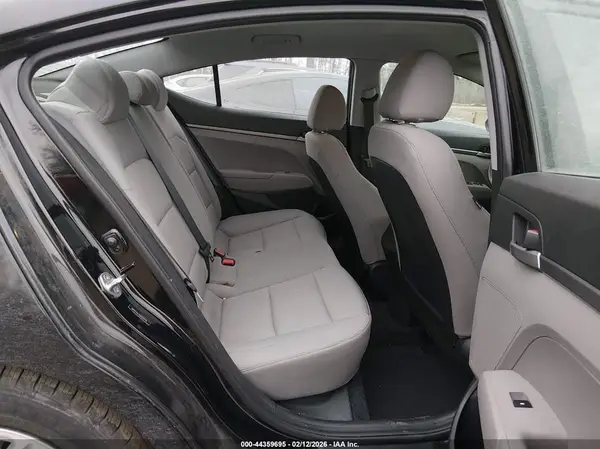 5NPD74LF9JH224179 2018 HYUNDAI ELANTRA - Image 8