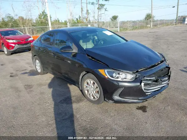 5NPD74LF9JH226028 2018 HYUNDAI ELANTRA - Image 1