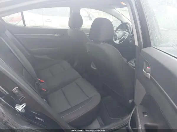 5NPD74LF9JH232136 2018 HYUNDAI ELANTRA - Image 8