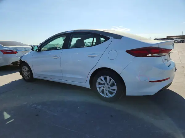 5NPD74LF9JH251401 2018 HYUNDAI ELANTRA - Image 2