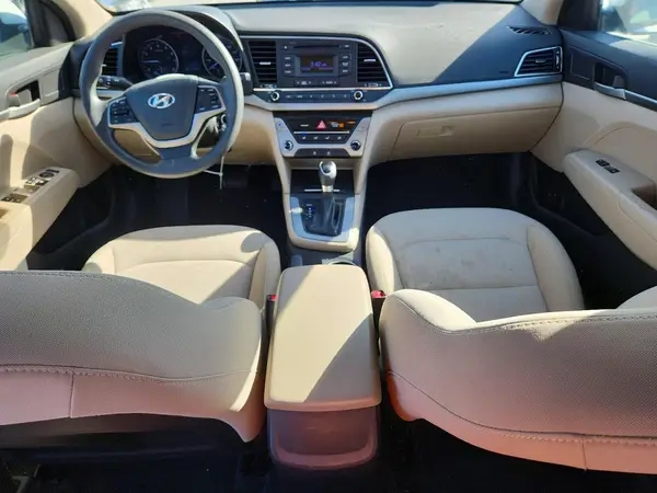5NPD74LF9JH251401 2018 HYUNDAI ELANTRA - Image 8