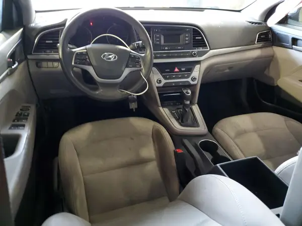 5NPD74LF9JH256243 2018 HYUNDAI ELANTRA - Image 8