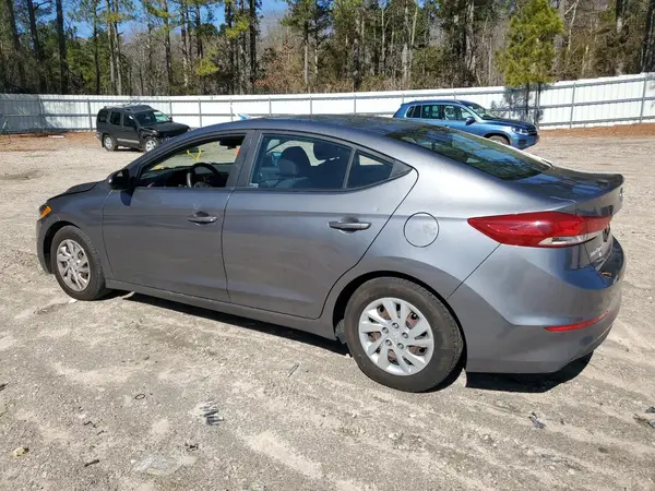 5NPD74LF9JH257098 2018 HYUNDAI ELANTRA - Image 2