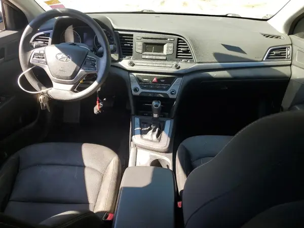 5NPD74LF9JH257098 2018 HYUNDAI ELANTRA - Image 8