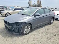 5NPD74LF9JH257943 2018 HYUNDAI ELANTRA