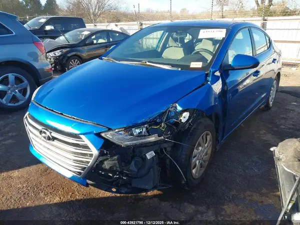 5NPD74LF9JH259532 2018 HYUNDAI ELANTRA - Image 2