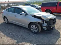 5NPD74LF9JH262284 2018 HYUNDAI ELANTRA