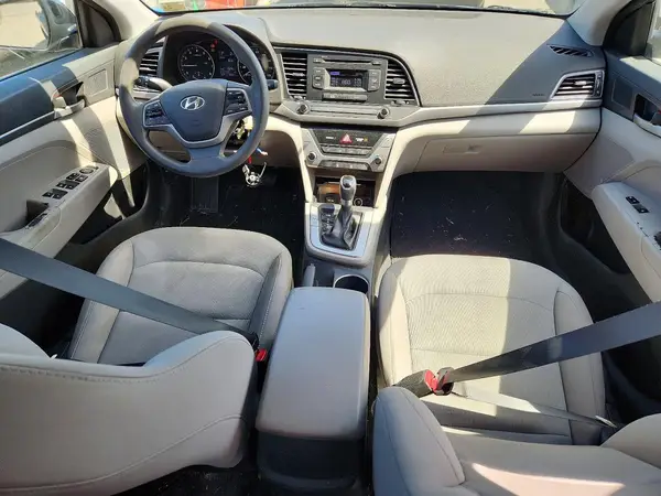 5NPD74LF9JH262771 2018 HYUNDAI ELANTRA - Image 8