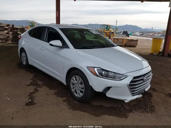 5NPD74LF9JH263399 2018 HYUNDAI ELANTRA - Image 1