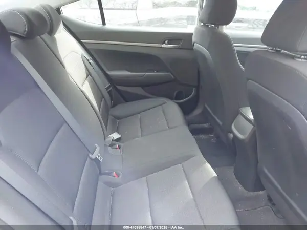 5NPD74LF9JH264035 2018 HYUNDAI ELANTRA - Image 8