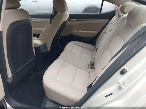 5NPD74LF9JH272720 2018 HYUNDAI ELANTRA - Image 8