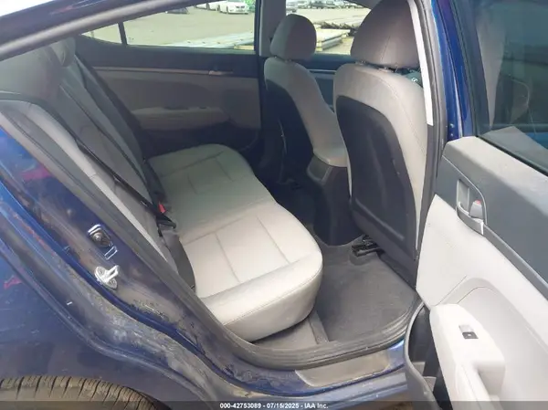 5NPD74LF9JH275939 2018 HYUNDAI ELANTRA - Image 8