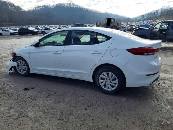 5NPD74LF9JH280445 2018 HYUNDAI ELANTRA - Image 2