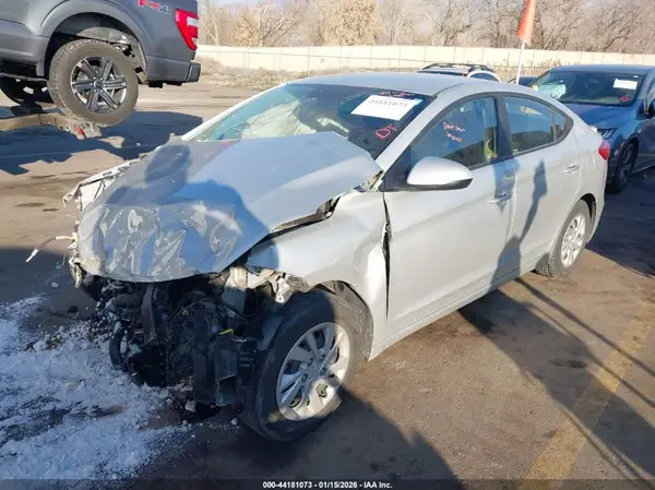 5NPD74LF9JH284852 2018 HYUNDAI ELANTRA - Image 2