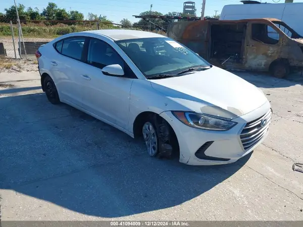 5NPD74LF9JH295723 2018 HYUNDAI ELANTRA - Image 1