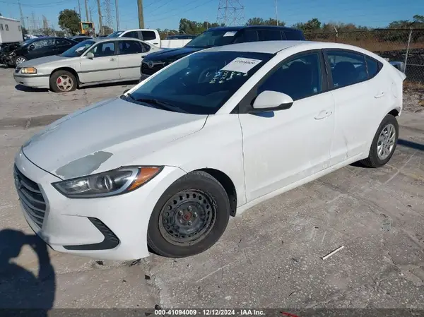 5NPD74LF9JH295723 2018 HYUNDAI ELANTRA - Image 2