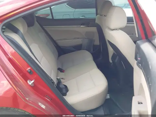 5NPD74LF9JH300211 2018 HYUNDAI ELANTRA - Image 8