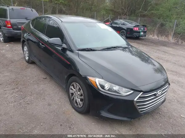 5NPD74LF9JH302461 2018 HYUNDAI ELANTRA - Image 1
