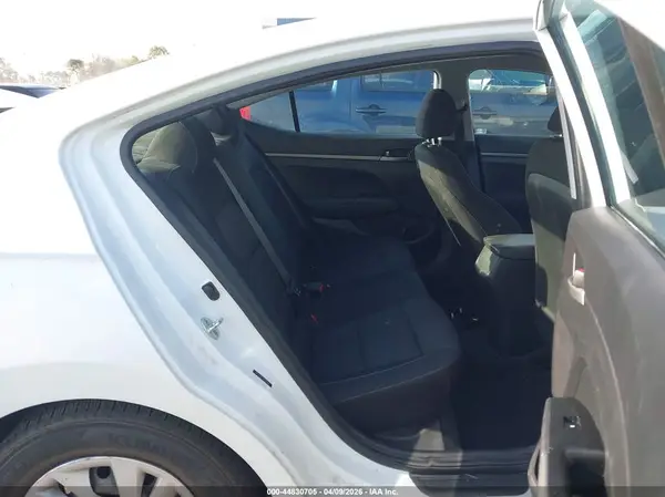 5NPD74LF9JH316988 2018 HYUNDAI ELANTRA - Image 8