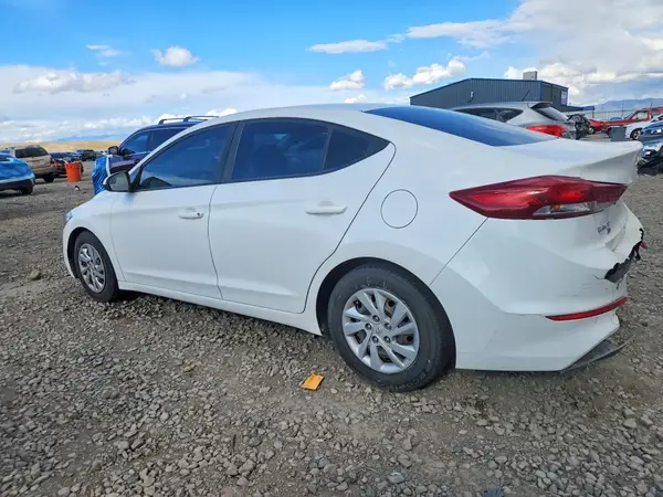 5NPD74LF9JH322788 2018 HYUNDAI ELANTRA - Image 2