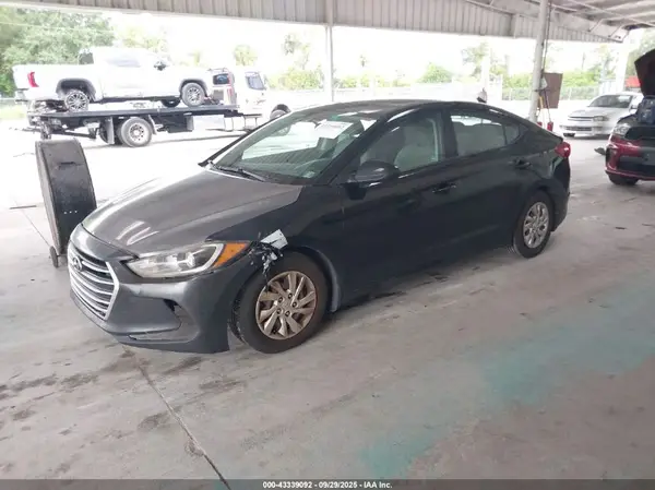 5NPD74LF9JH324833 2018 HYUNDAI ELANTRA - Image 2