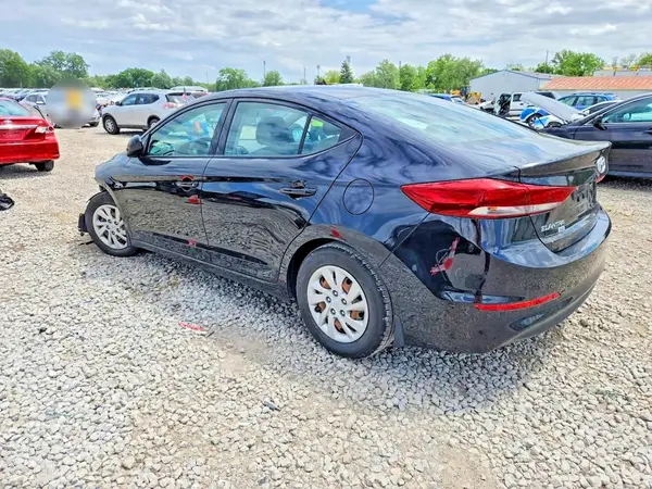5NPD74LF9JH331667 2018 HYUNDAI ELANTRA - Image 2