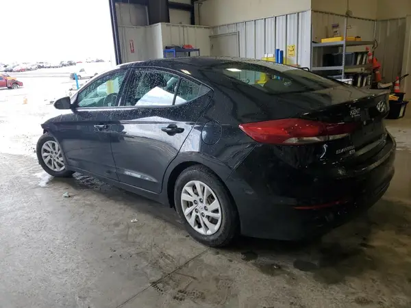 5NPD74LF9JH333595 2018 HYUNDAI ELANTRA - Image 2