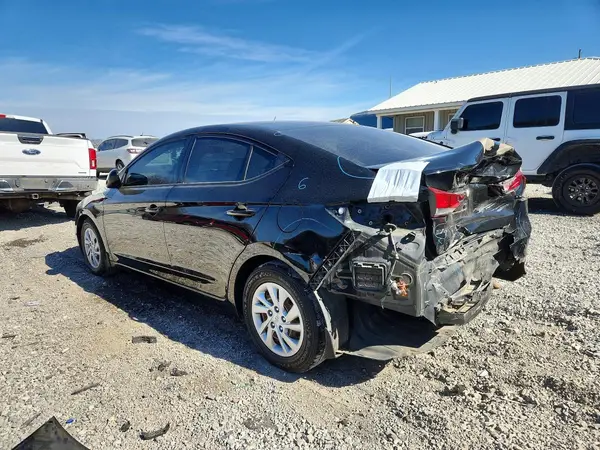 5NPD74LF9JH342815 2018 HYUNDAI ELANTRA - Image 2