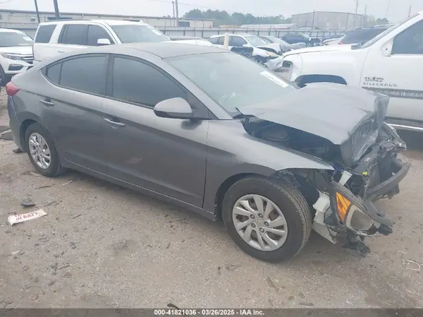 5NPD74LF9JH350235 2018 HYUNDAI ELANTRA - Image 1