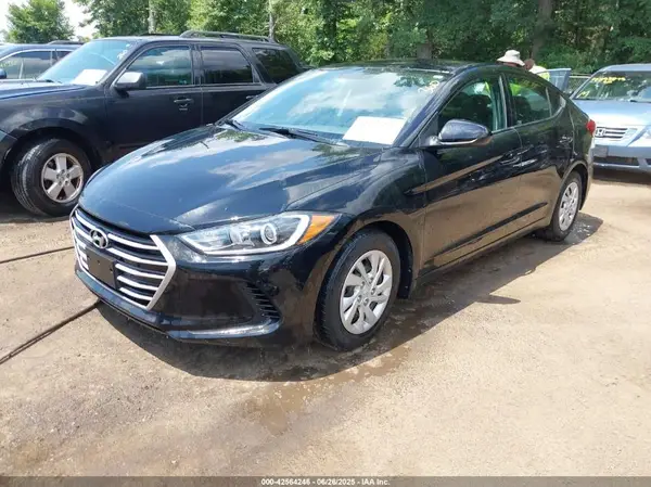 5NPD74LF9JH351191 2018 HYUNDAI ELANTRA - Image 2