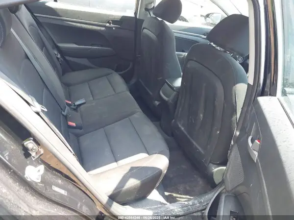 5NPD74LF9JH351191 2018 HYUNDAI ELANTRA - Image 8