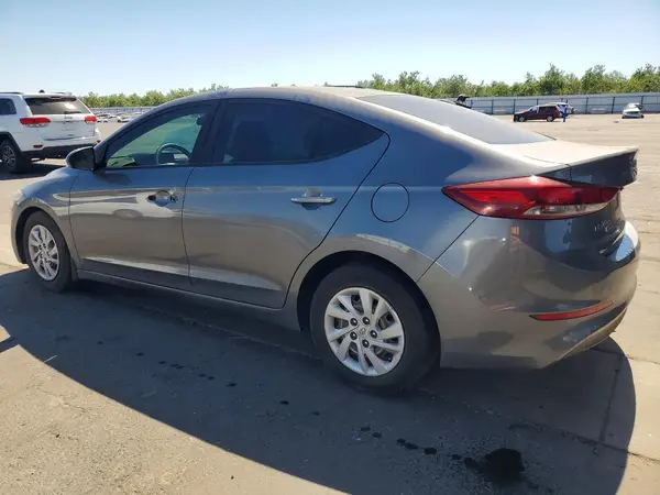 5NPD74LF9JH351482 2018 HYUNDAI ELANTRA - Image 2