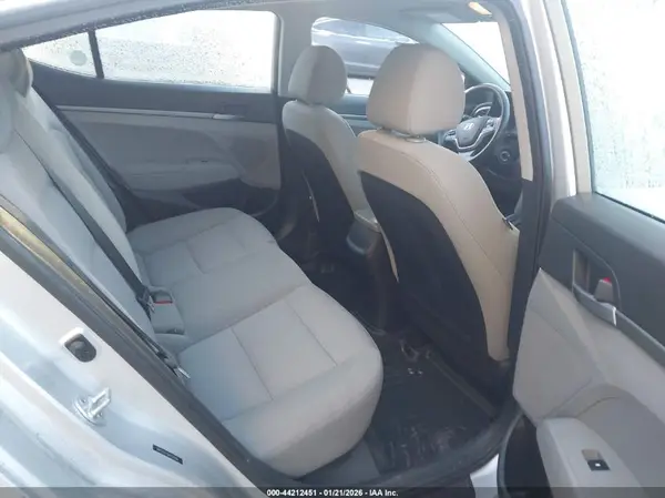 5NPD74LF9JH356066 2018 HYUNDAI ELANTRA - Image 8