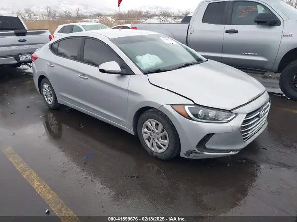 5NPD74LF9JH356083 2018 HYUNDAI ELANTRA - Image 1