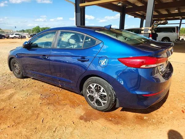5NPD74LF9JH362241 2018 HYUNDAI ELANTRA - Image 2