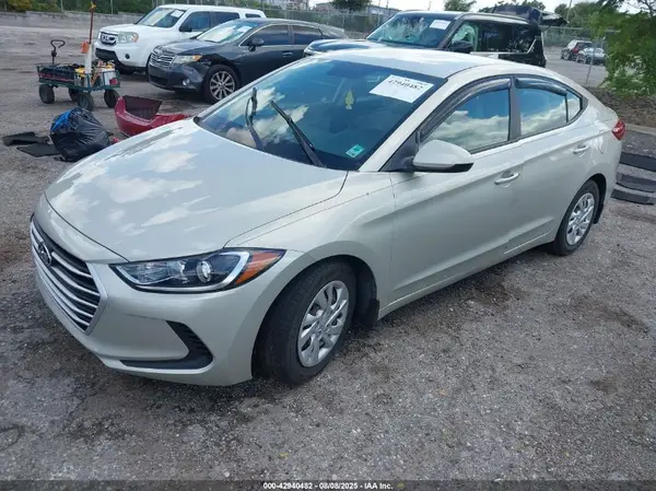 5NPD74LF9JH375197 2018 HYUNDAI ELANTRA - Image 2