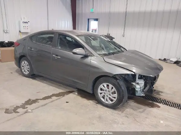 5NPD74LF9JH382862 2018 HYUNDAI ELANTRA - Image 1