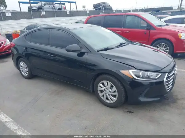 5NPD74LF9JH389066 2018 HYUNDAI ELANTRA - Image 1