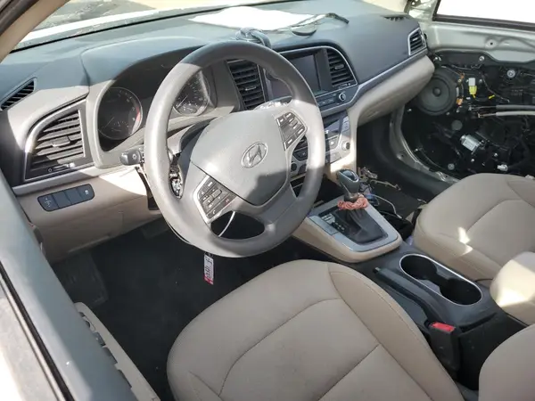 5NPD74LF9JH390444 2018 HYUNDAI ELANTRA - Image 8