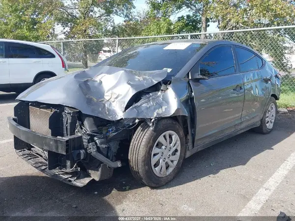 5NPD74LF9JH391710 2018 HYUNDAI ELANTRA - Image 2