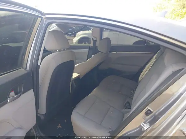 5NPD74LF9JH391710 2018 HYUNDAI ELANTRA - Image 8