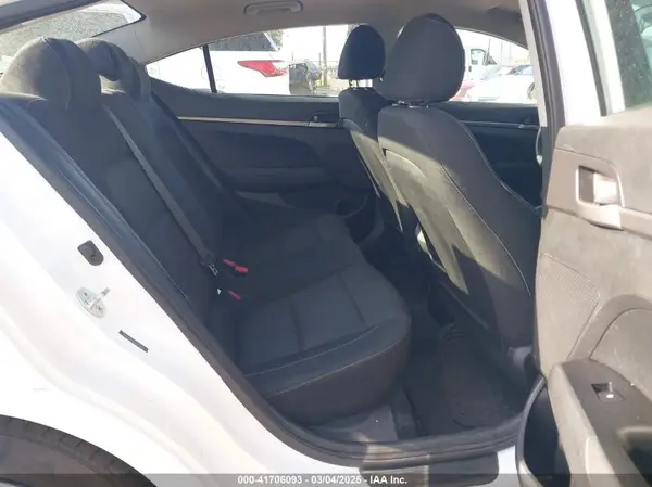 5NPD74LF9JH393263 2018 HYUNDAI ELANTRA - Image 8