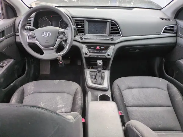 5NPD74LF9JH393697 2018 HYUNDAI ELANTRA - Image 8