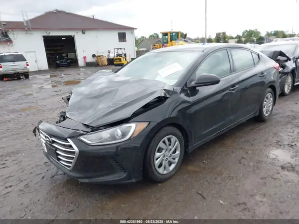5NPD74LF9JH394915 2018 HYUNDAI ELANTRA - Image 2